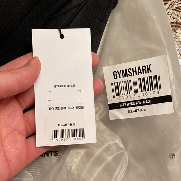 Women’s Black GymShark Sports Bra Size M. - Picture 8 of 11